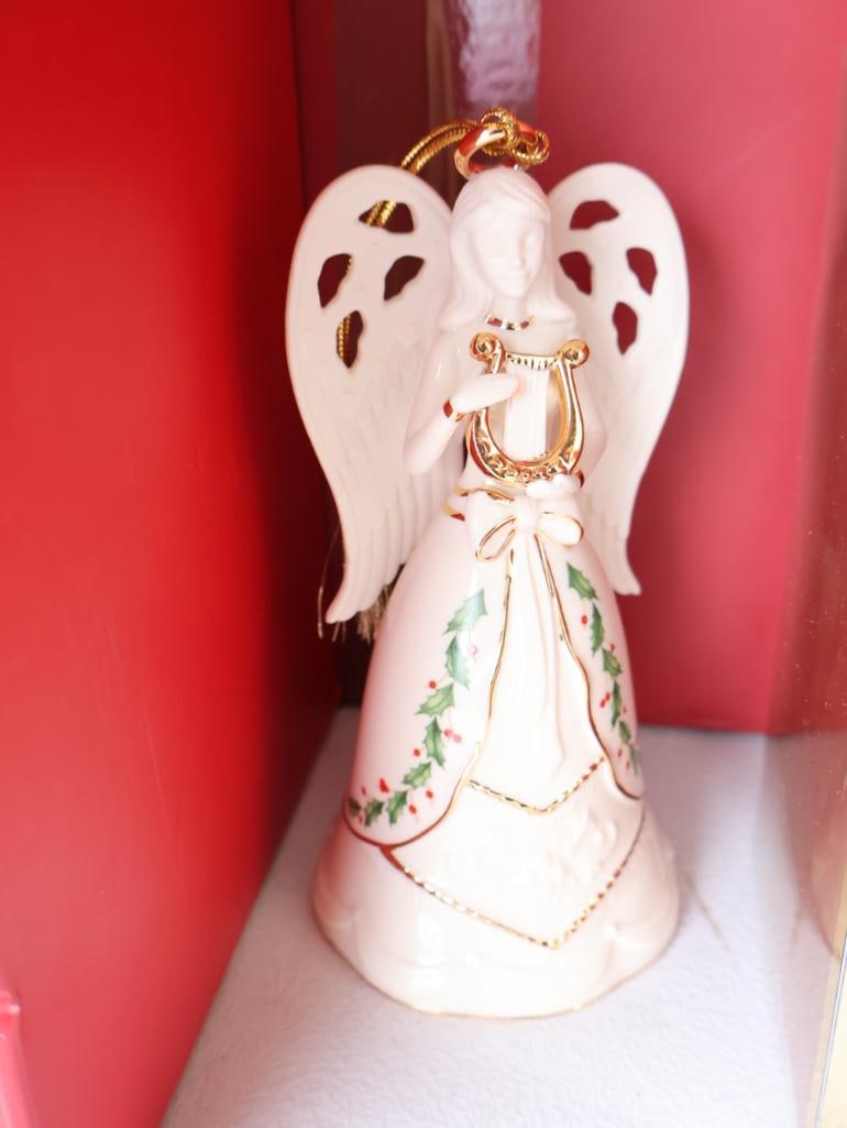 Five Pieces of Lenox Decor - 4