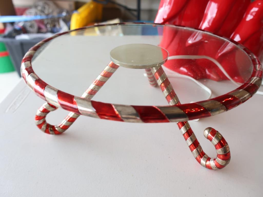 Two Vintage Small Table Top Blow Molds and More - 4