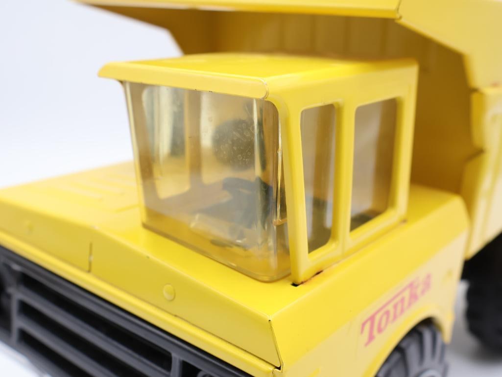 Vintage Large Metal Tonka Dump Truck - 7