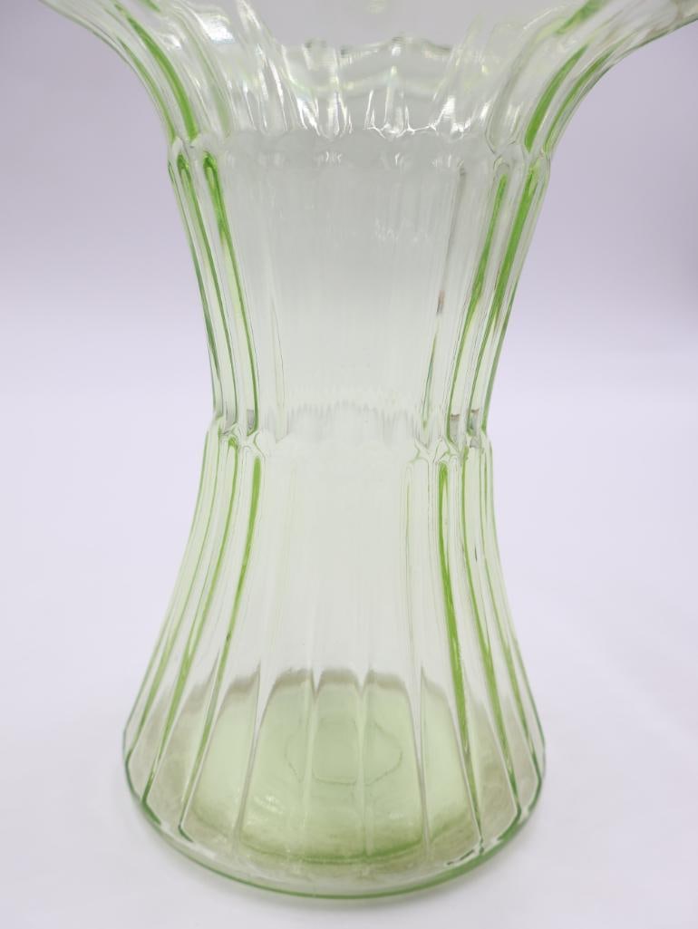 Large Vintage Uranium Glass Vase - 5