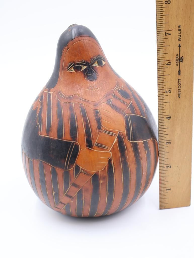 Vintage Gourd Decor, Wire Mesh Tray and Recipes - 4