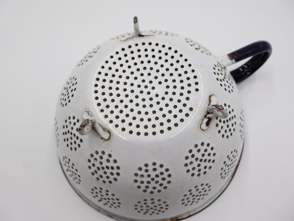 Vintage White Enamel Colander and Grey Graniteware Scoop - 9