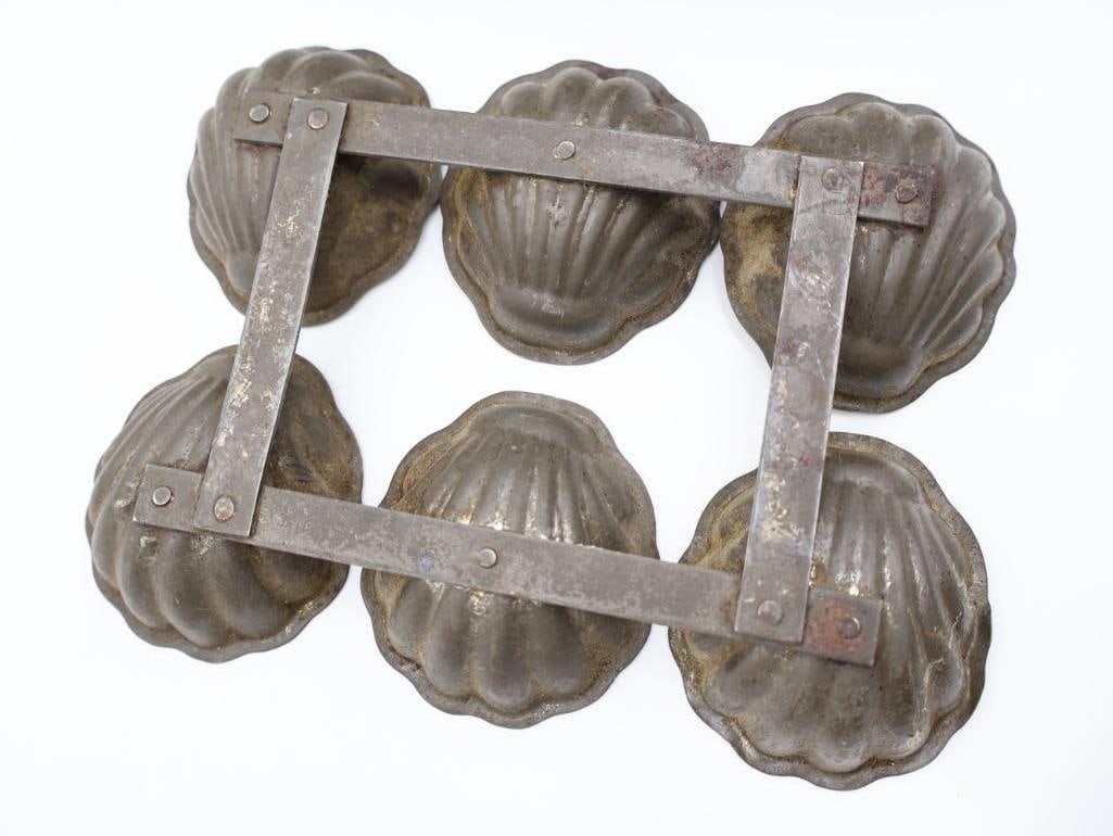 Early 1900's Seashell and Flower Baking Molds - 3