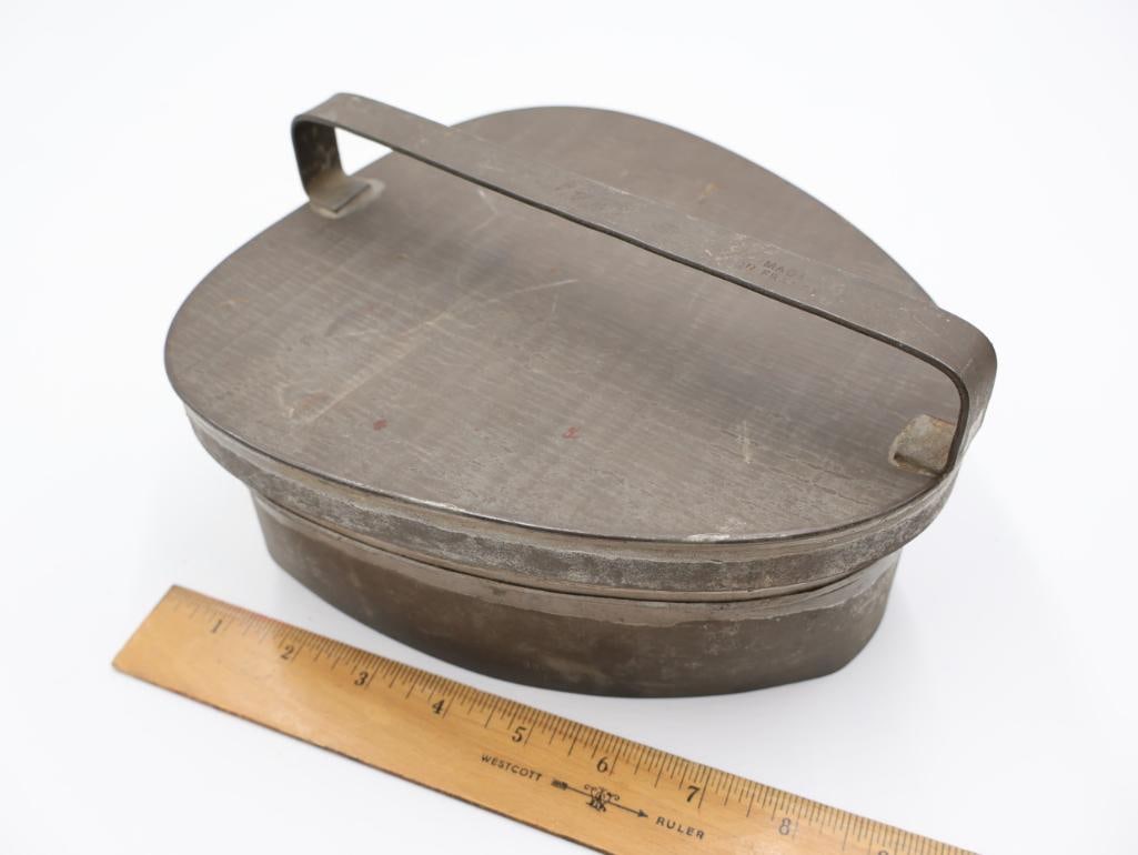 Early 1900's Seashell and Flower Baking Molds - 4