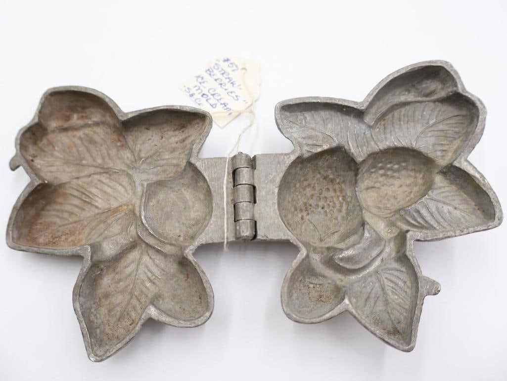 Pair of Vintage Strawberry Ice Cream Molds - 7