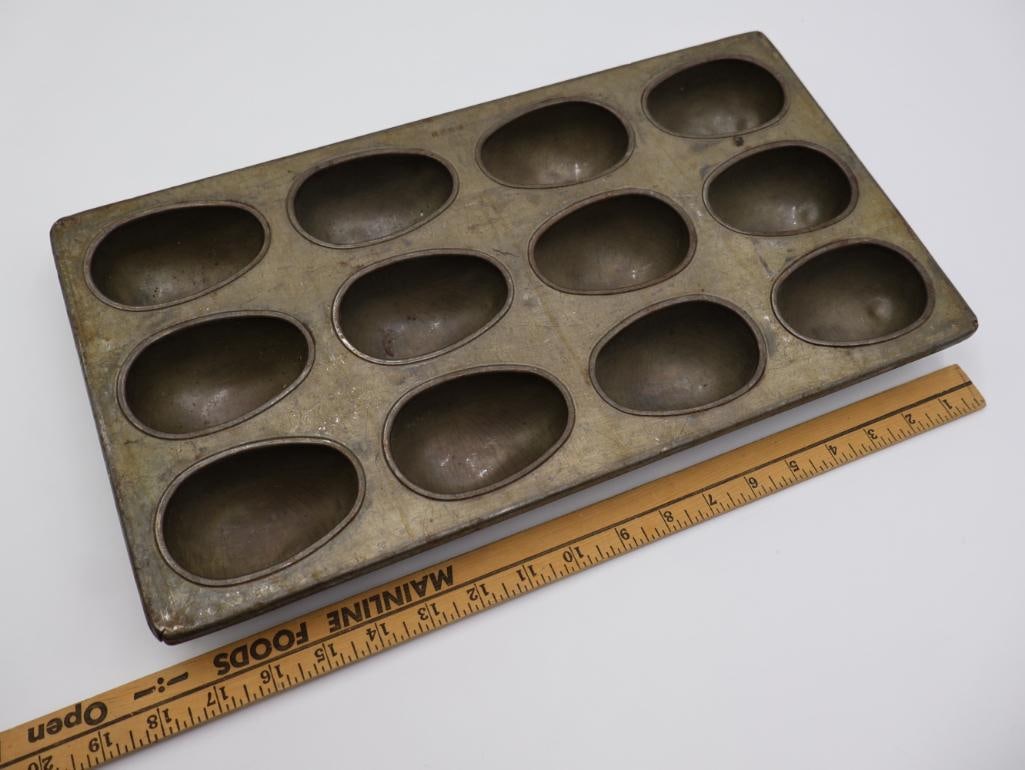 Vintage Large Rare Ekco Brand Easter Egg Mold Pan - 2