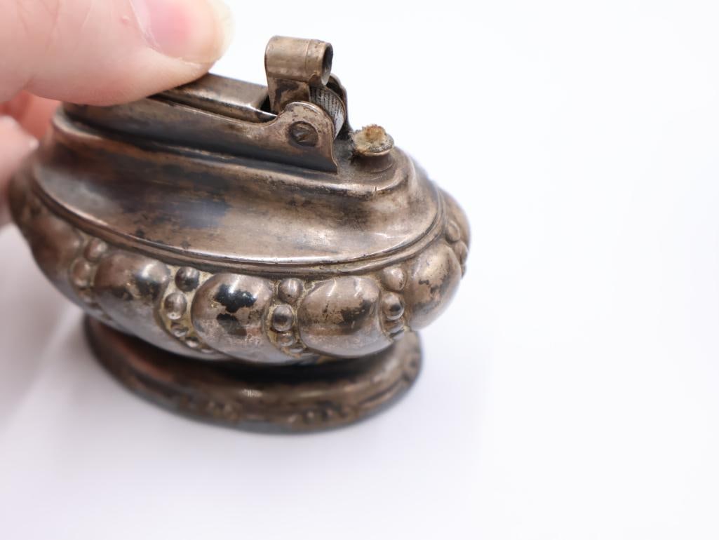 Two Vintage Collectable Lighters - 3