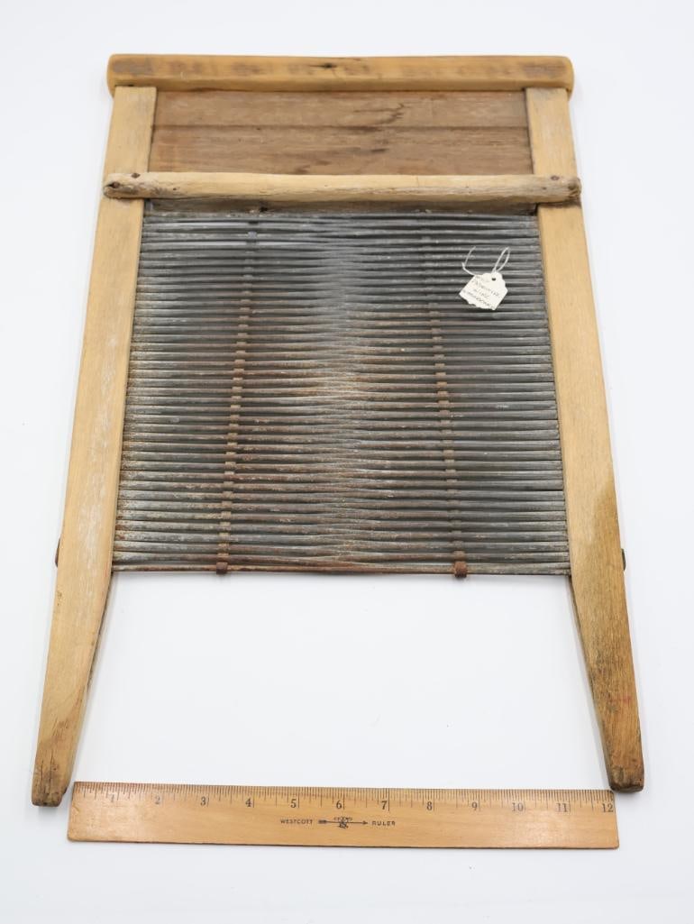 Unique Antique Wire Lattice Wash Board - 3