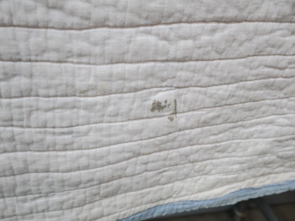 Vintage Handmade Patchwork Star Quilt - 18