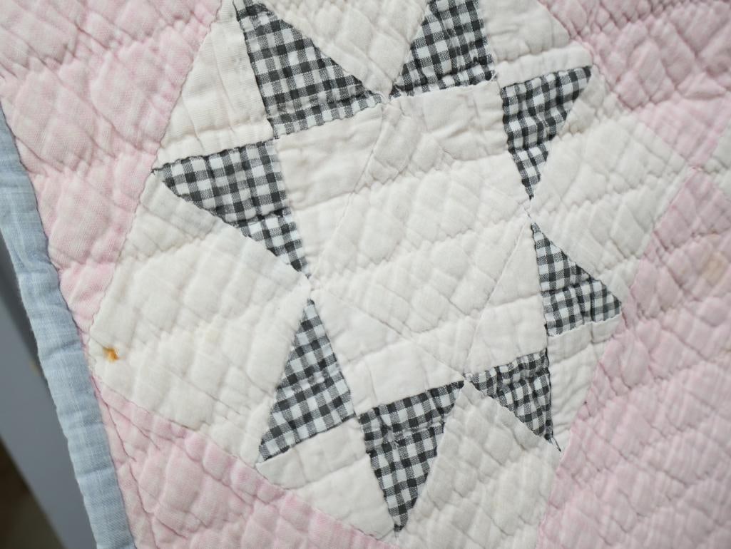 Vintage Handmade Patchwork Star Quilt - 8