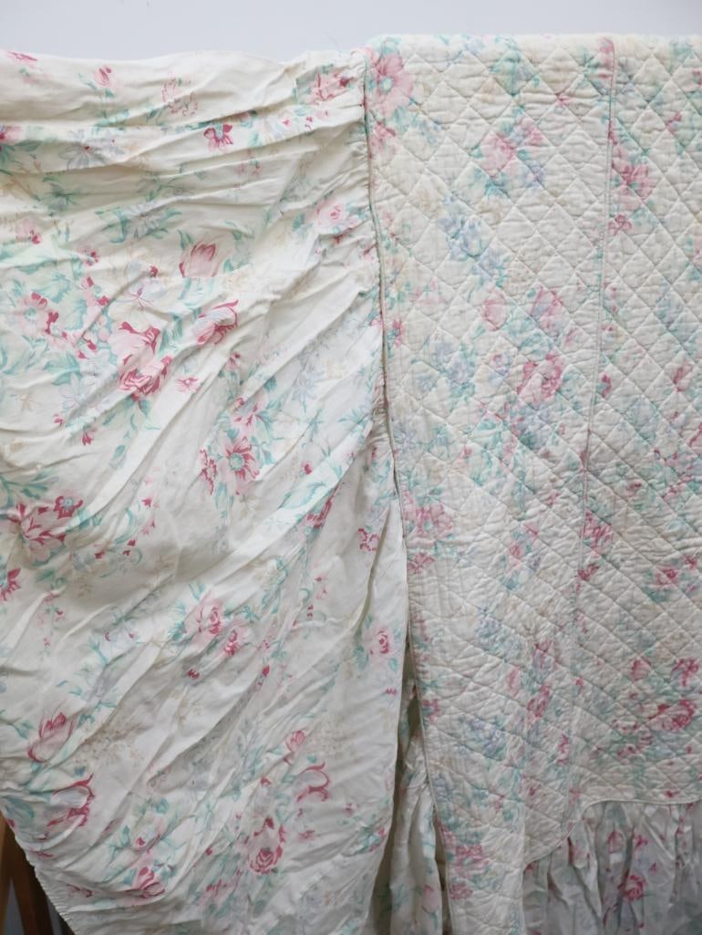 Vintage Collapsible Wooden Drying Rack and Vintage Coverlet - 8