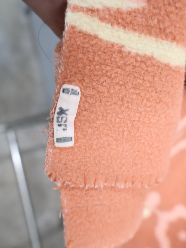 Vintage Pink Floral Camp Style Blanket - 10