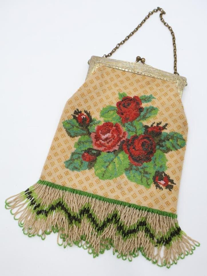 Lovely Vintage Beaded Floral Evening Purse with Fringe Bottom: Vintage rose beaded purse in great shape with clam shell clasp, inner lining also intact
