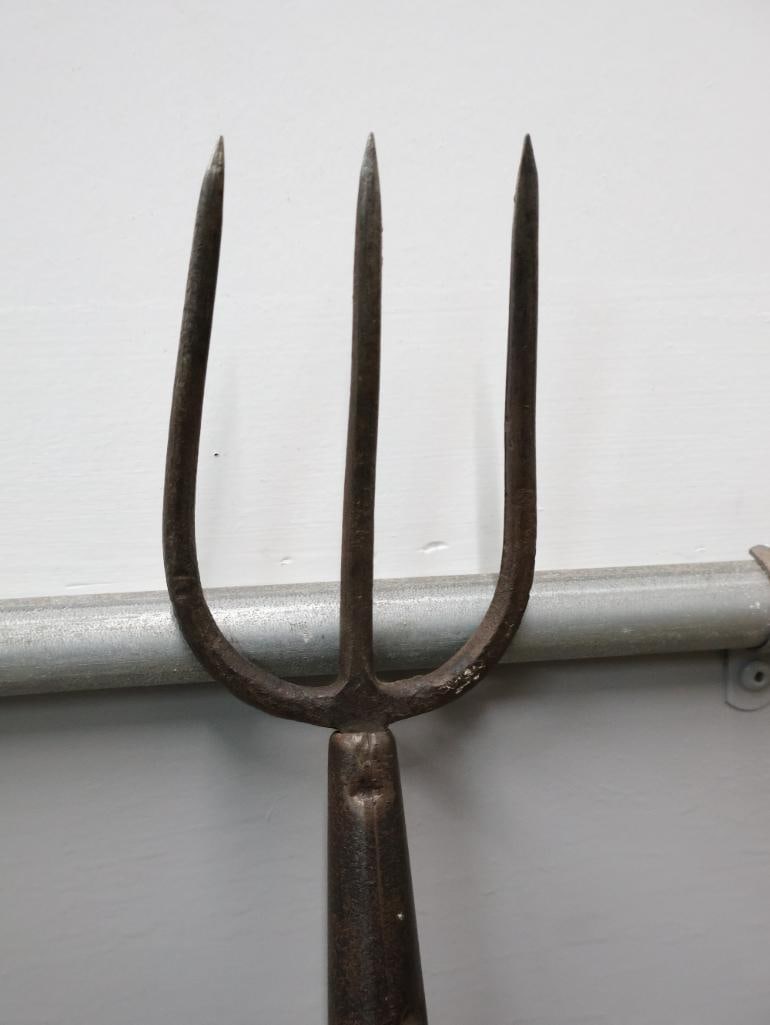 Antique Fish/Frog Spear Gig - 2