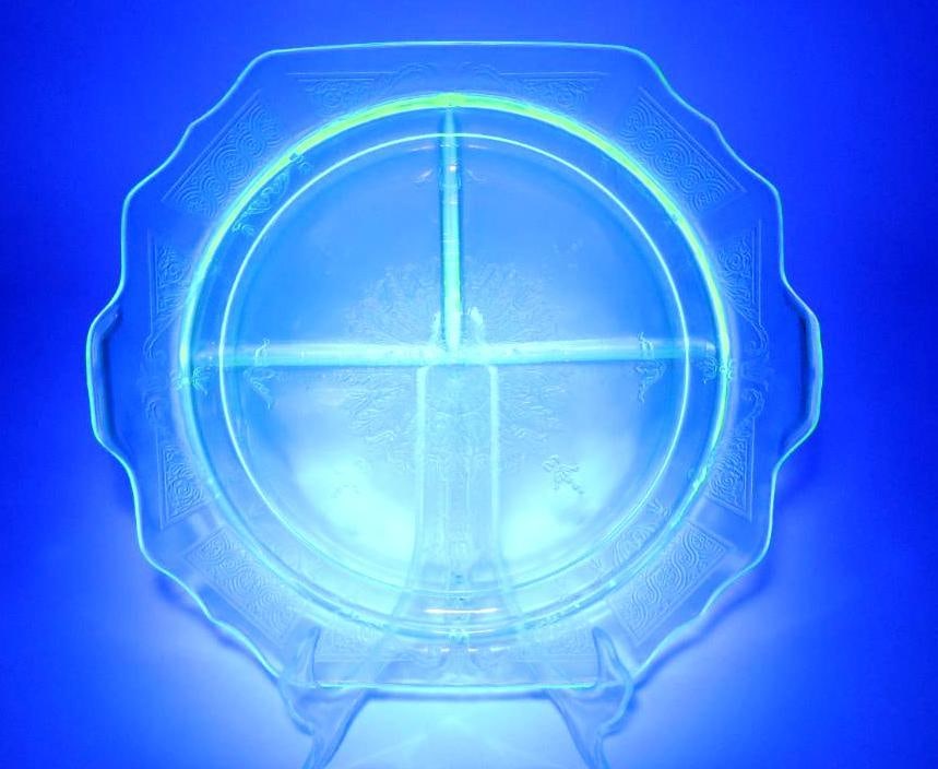 Uranium Green Depression Glass Plate: Black light sensitive green uranium Depression glass plate with divides and princess design pattern 