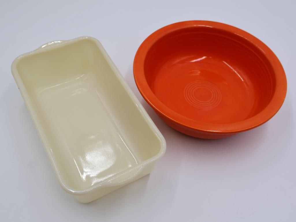 Vintage Vibrant Red-Orange Fiestaware Large Bowl and Fire King Glass Bread Pan - 3