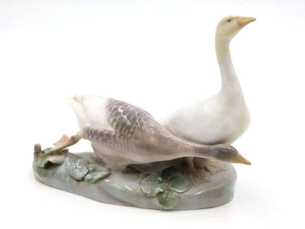 Vintage Royal Copenhagen Two Geese Figure: Great condition Royal Copenhagen of Denmark two geese statue 1400/609