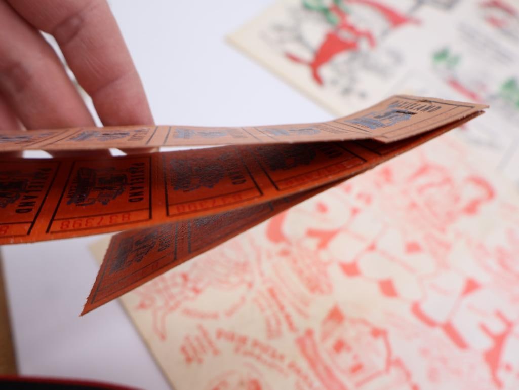 Collection of Vintage Pixieland Oregon Souvenirs - 7