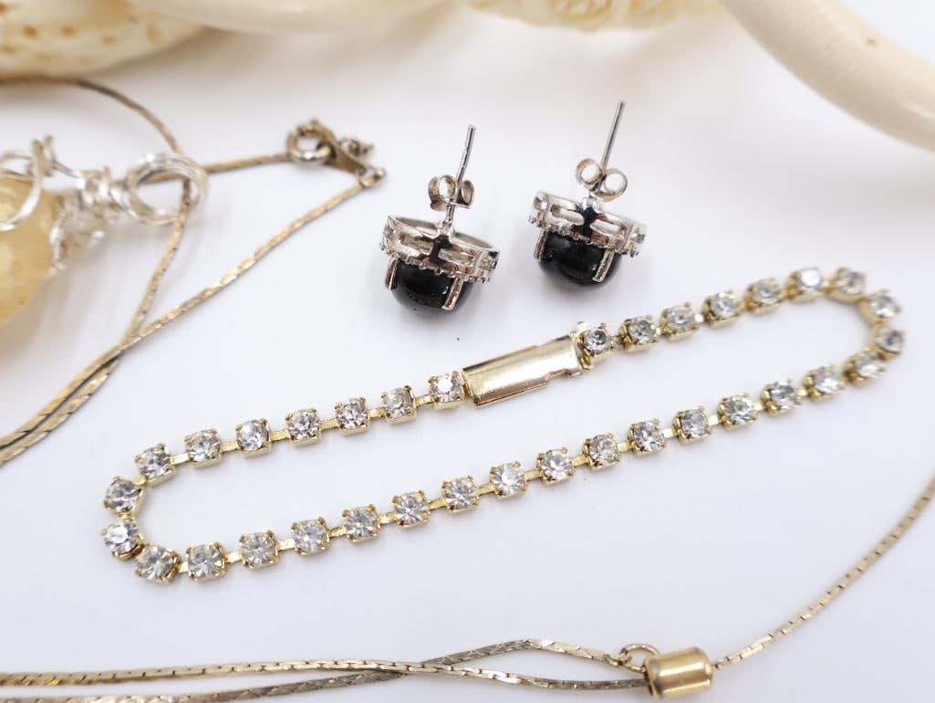 Various Vintage Jewelry - 3