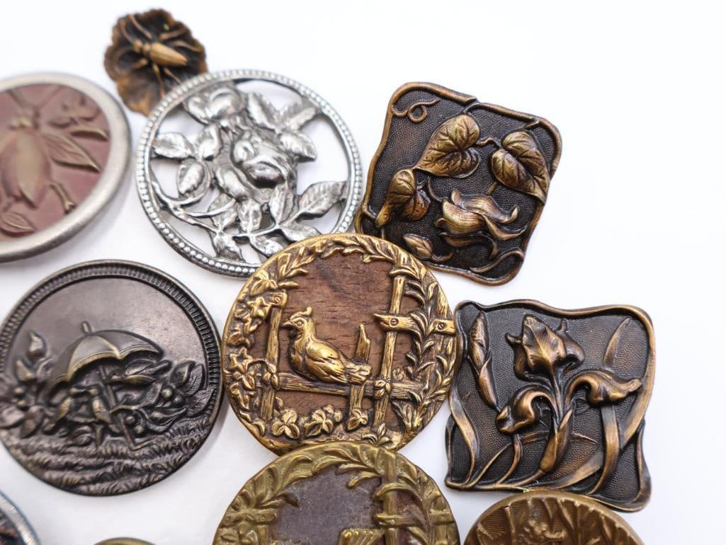 Antique Birds and Bugs Metal Picture Buttons - 5