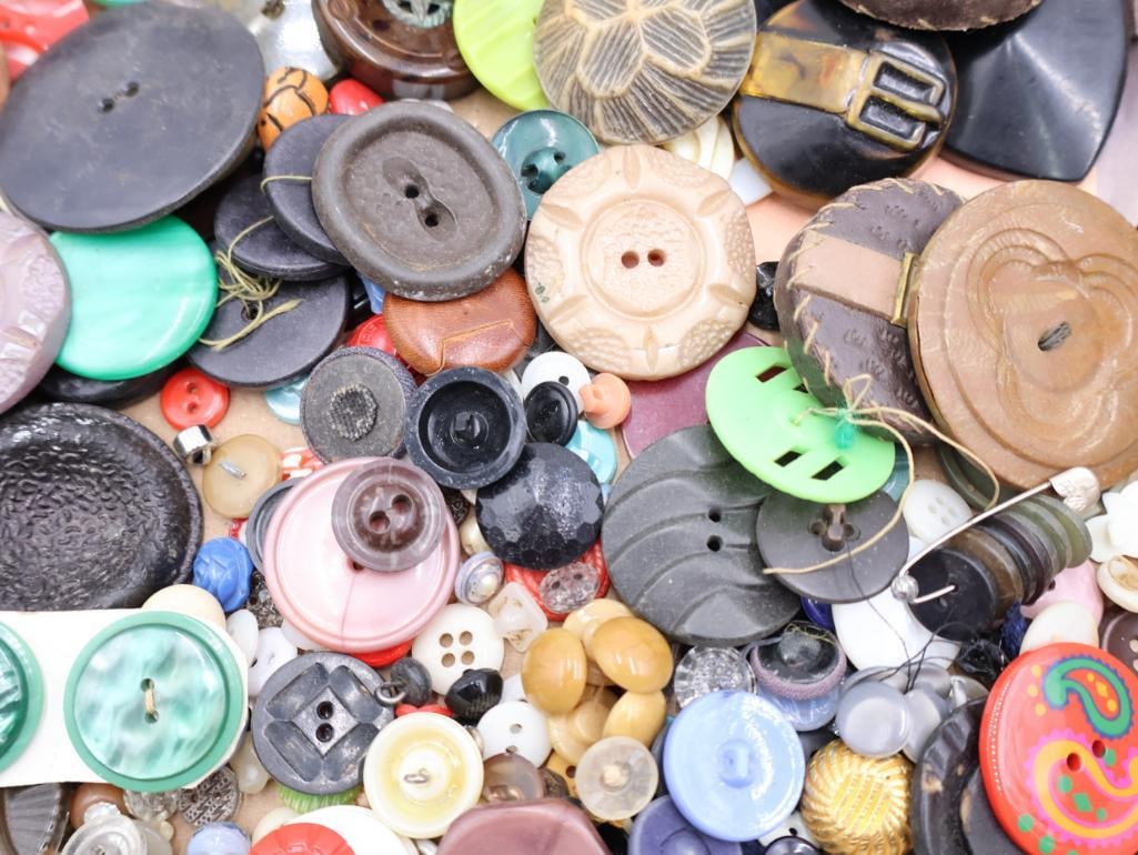 Collection of Vintage Buttons - 4