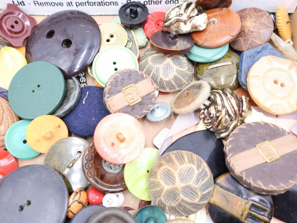 Collection of Vintage Buttons - 6