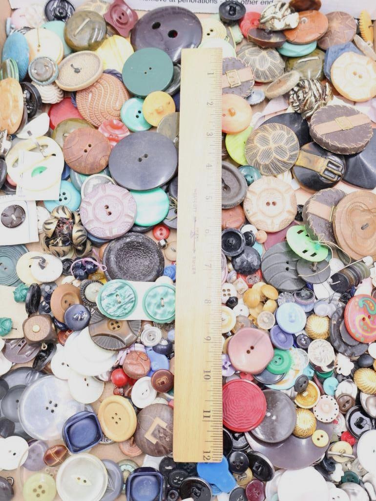 Collection of Vintage Buttons - 7