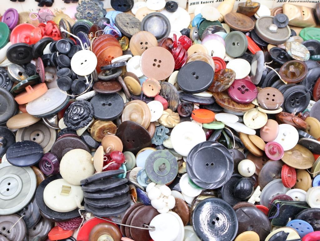 Collection of Vintage Buttons - 5