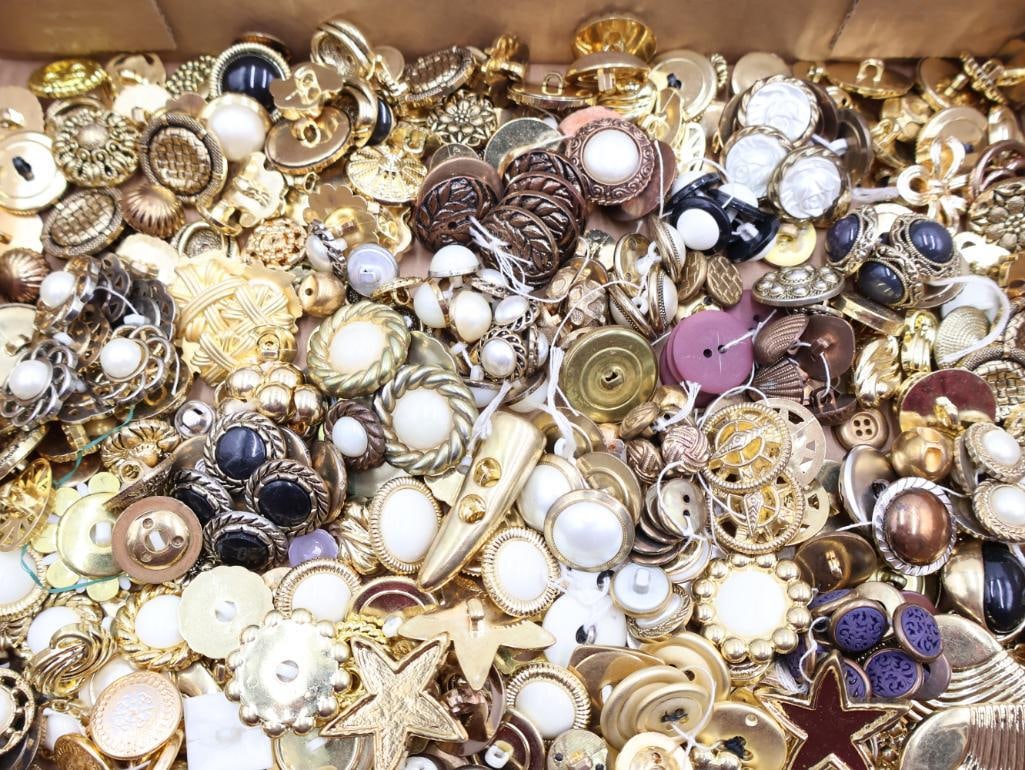 Collection of Vintage Decorative gold Toned Buttons - 6