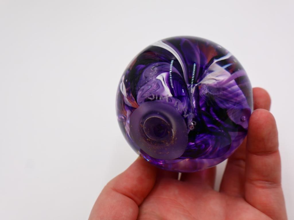 Pair of Jim Karg Ribbon Art Glass Paper Weights - 4
