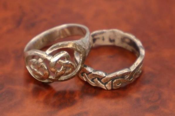 Two Sterling Silver Knot Rings - 2
