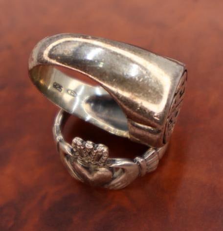 Two Sterling Silver British Isles Rings - 3