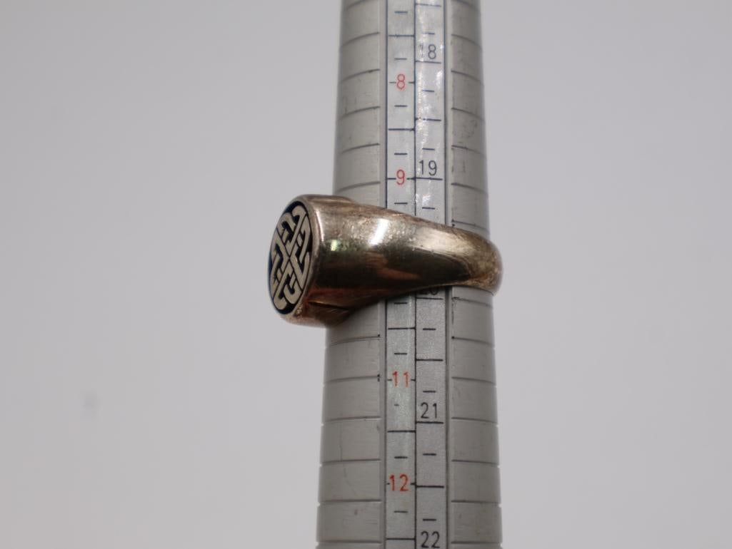 Two Sterling Silver British Isles Rings - 5