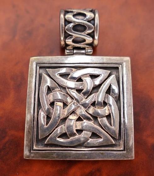 Large Sterling Silver Celtic Knot Pendant: Marked 925