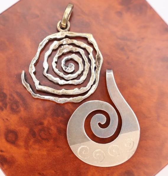Sterling Silver Large Swirl Pendants: Each pendants measures over 1 inch in diameter