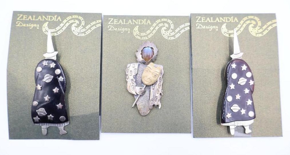 Three Sterling Silver Zealandia Pins/Pendants (1 of 8)