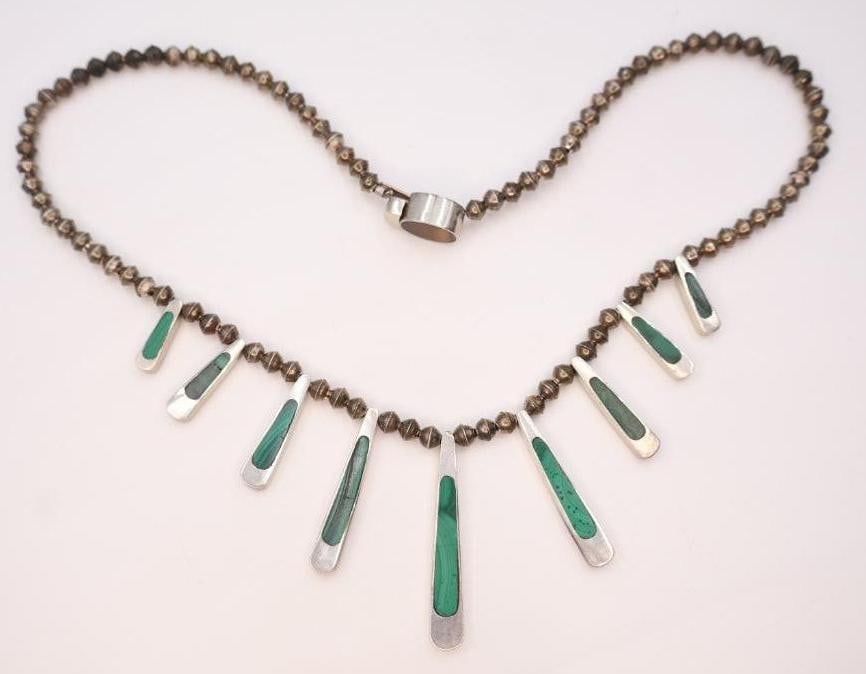 Vintage Taxco Malachite and Tiger's Eye Reversible Necklace: Unique Taxco Mexico marked necklace featuring graduated oblong malachite pieces with tiger's eye adorning the reverse side