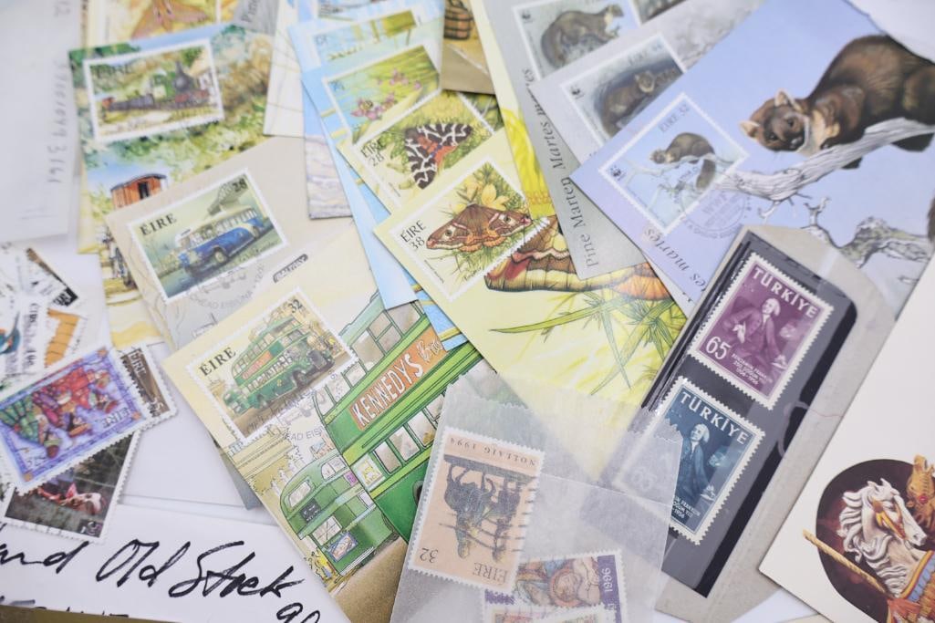Large Worldwide Vintage Postage Stamp Collection - 9