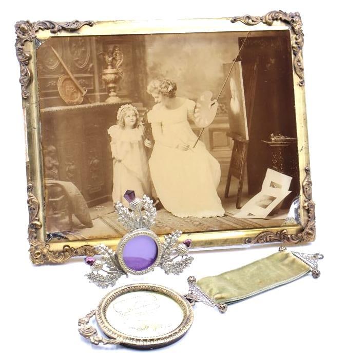 Antique Framed Photograph & Vanity Accessories Lot (1 of 18)