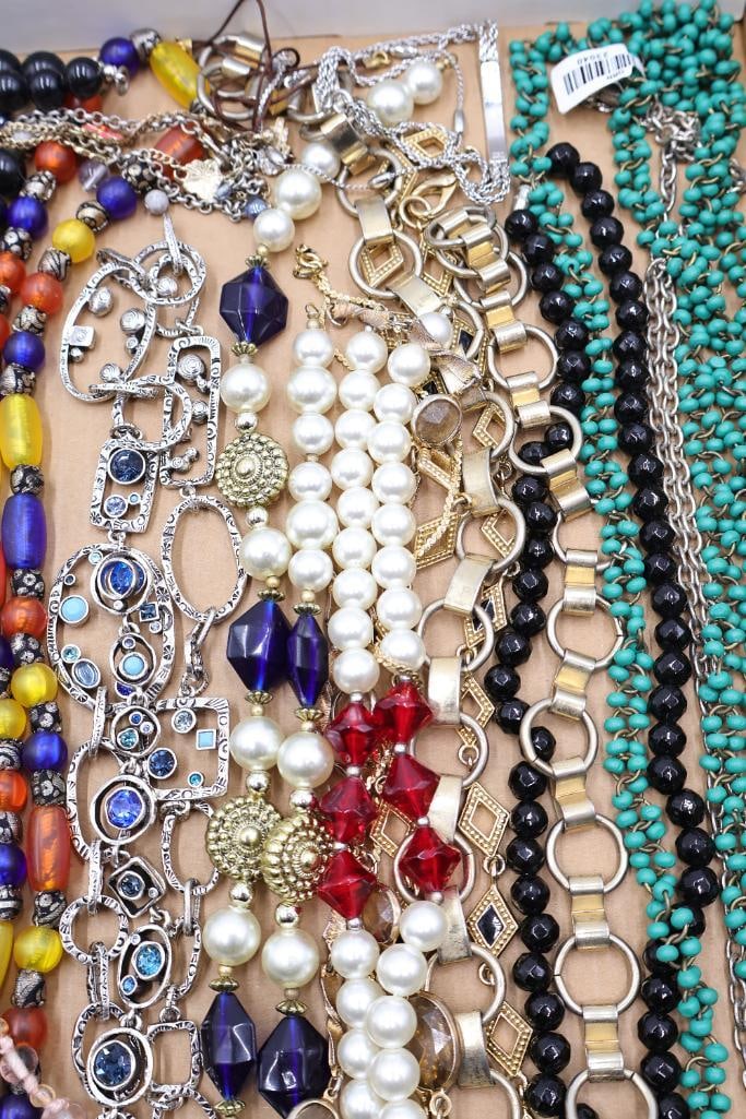 Large Vintage Costume Jewelry Necklace & Bracelet Collection - 7