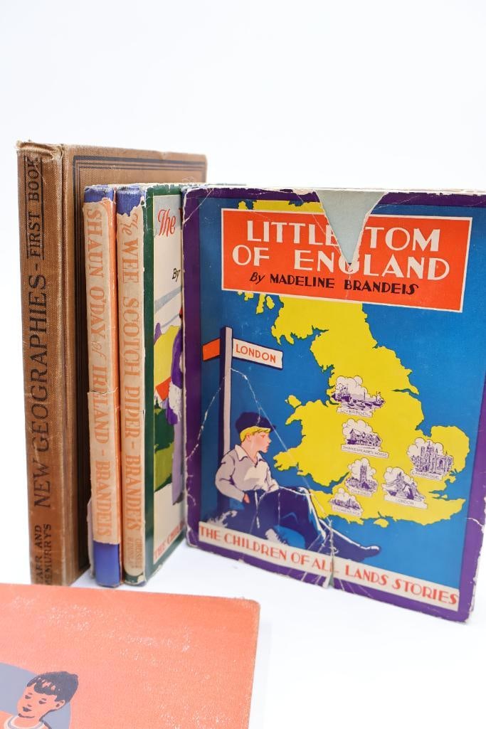 Collection of Vintage Childrens Books & Illustrated Classics - 19