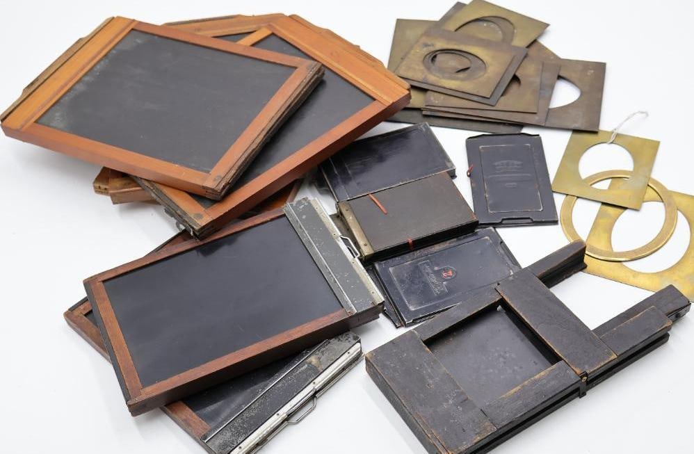Antique Photography Darkroom Equipment & Plate Holders Collection (1 of 14)