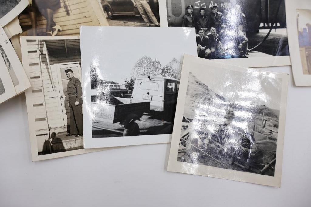 Large lot of vintage and antique photographs - 18