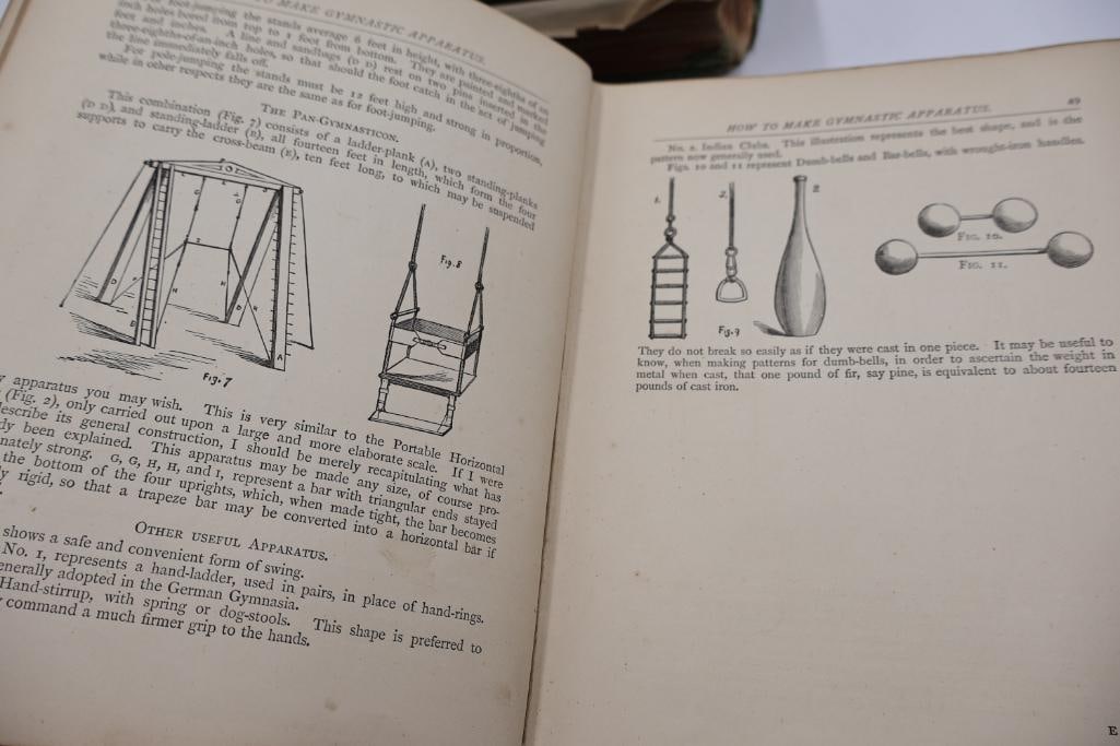 Collection of Antique & Vintage Illustrated Hardcover Books Including Mr. Romfords Hounds - 11