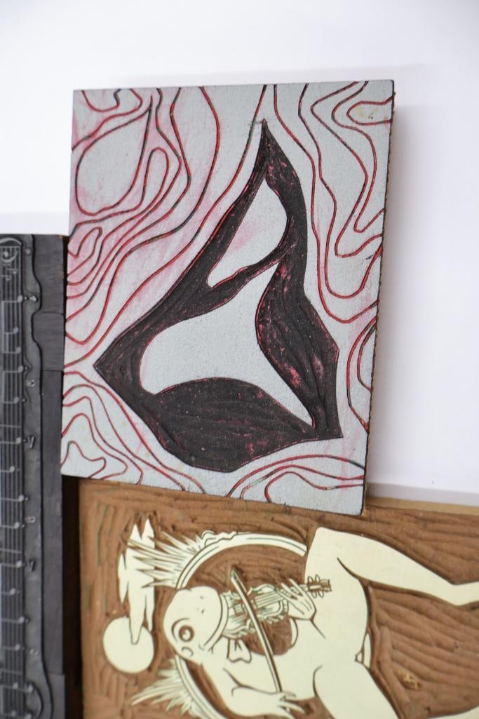 Collection of Vintage Printing Blocks, Music Plates & Letterpress Printing Accessories - 11