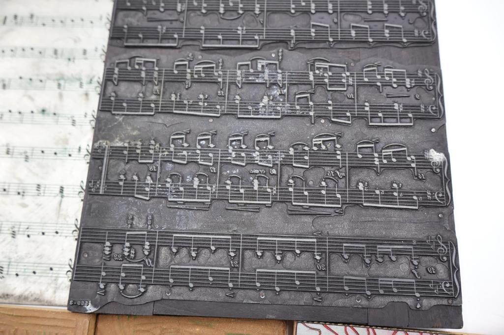Collection of Vintage Printing Blocks, Music Plates & Letterpress Printing Accessories - 4