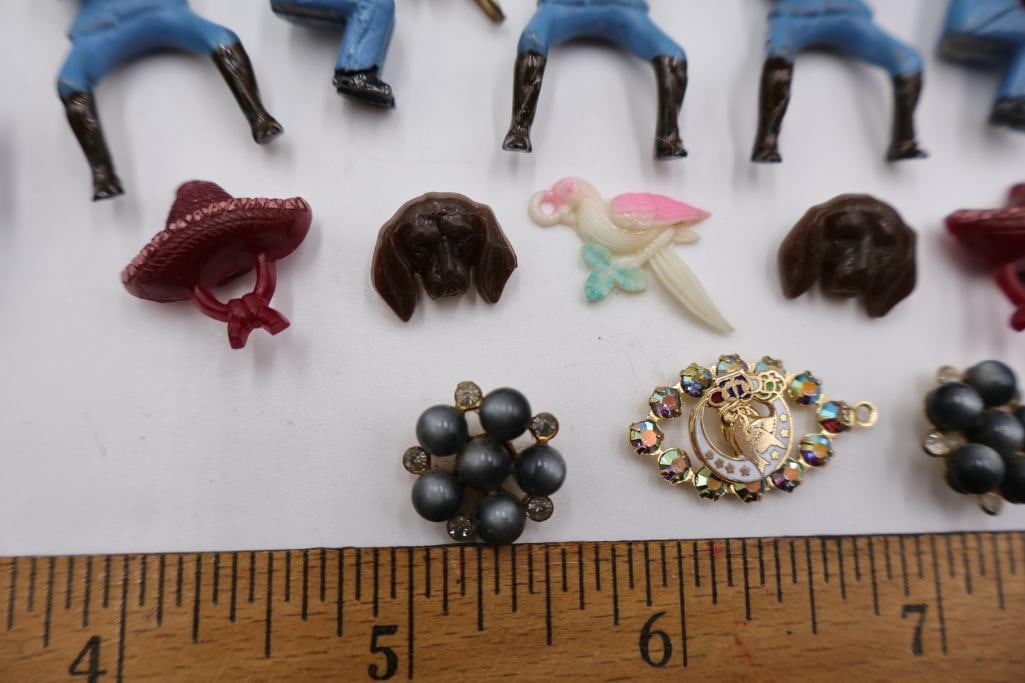 Vintage Plastic Toy Figures, Miniature Band Musicians & Novelty Charms Collection - 7