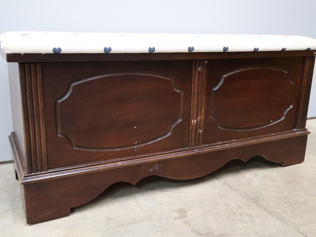 Lane Cedar Hope Chest Blanket Storage Trunk - 2