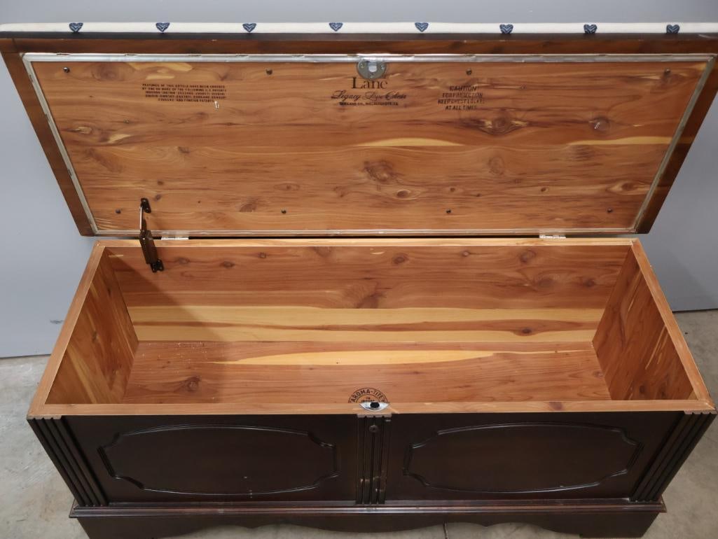 Lane Cedar Hope Chest Blanket Storage Trunk - 4