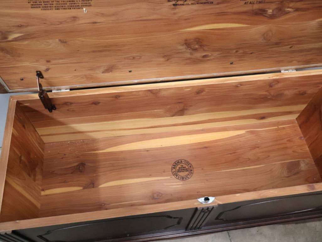 Lane Cedar Hope Chest Blanket Storage Trunk - 9